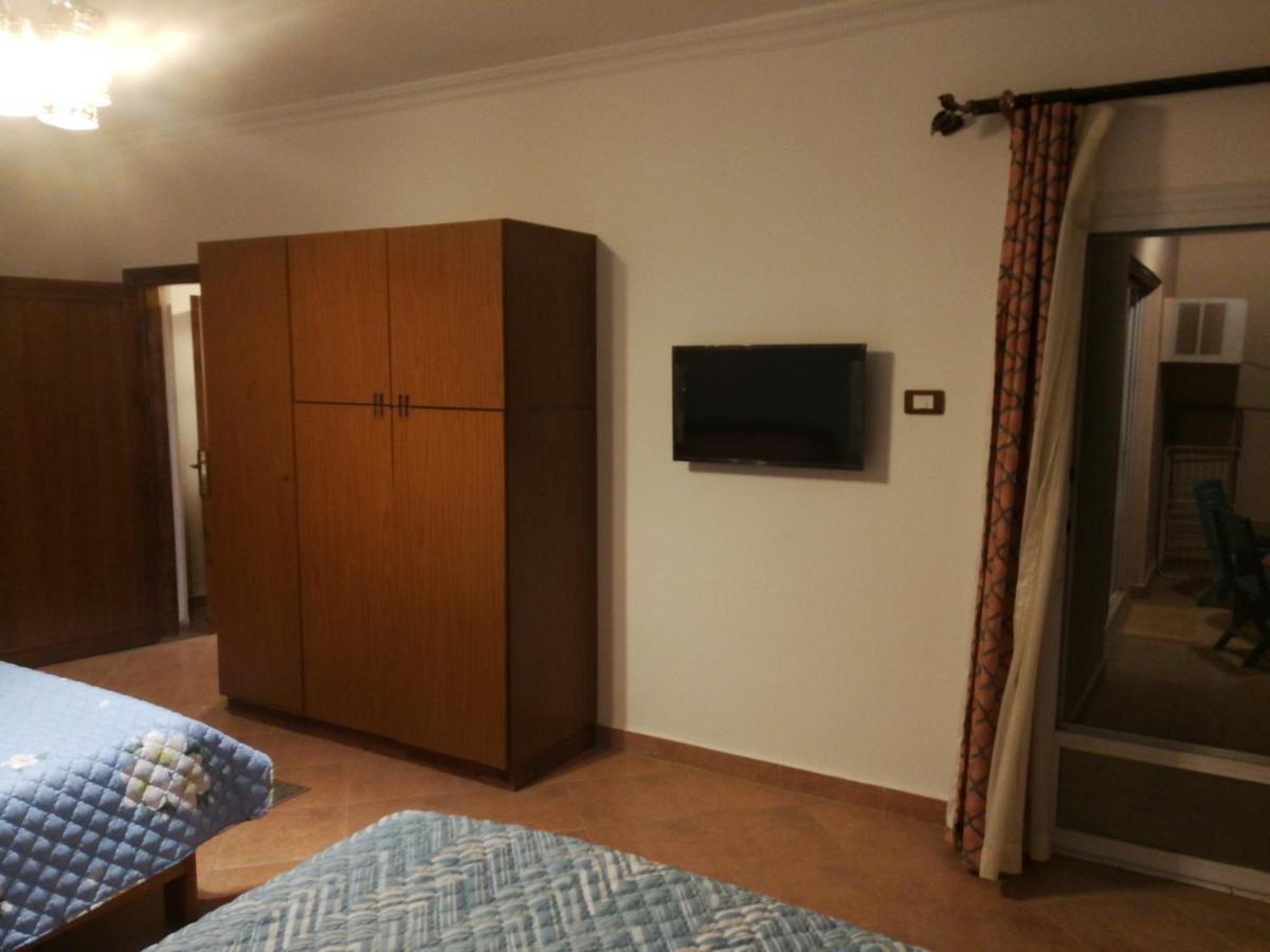 Three Bedrooms Nile View Maadi Appartamento *