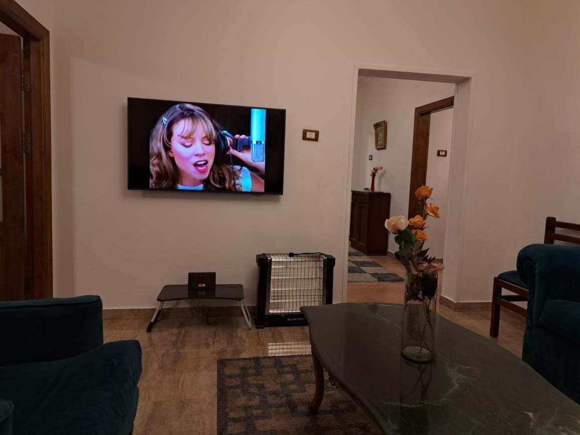 Three Bedrooms Nile View Maadi Appartamento *
