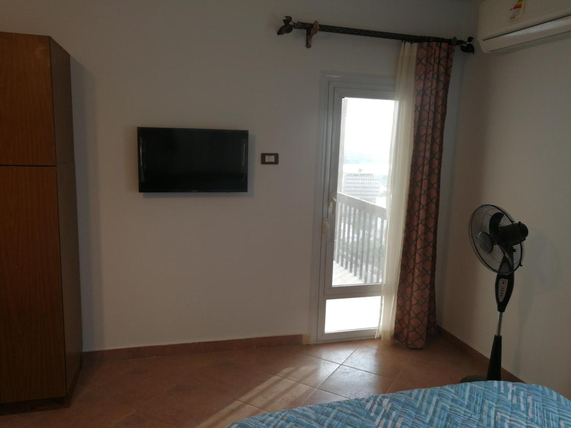 Apartment Three Bedrooms Nile View Maadi