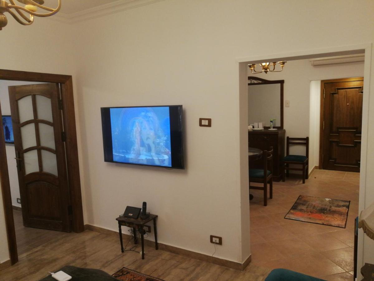 Three Bedrooms Nile View Maadi Apartment