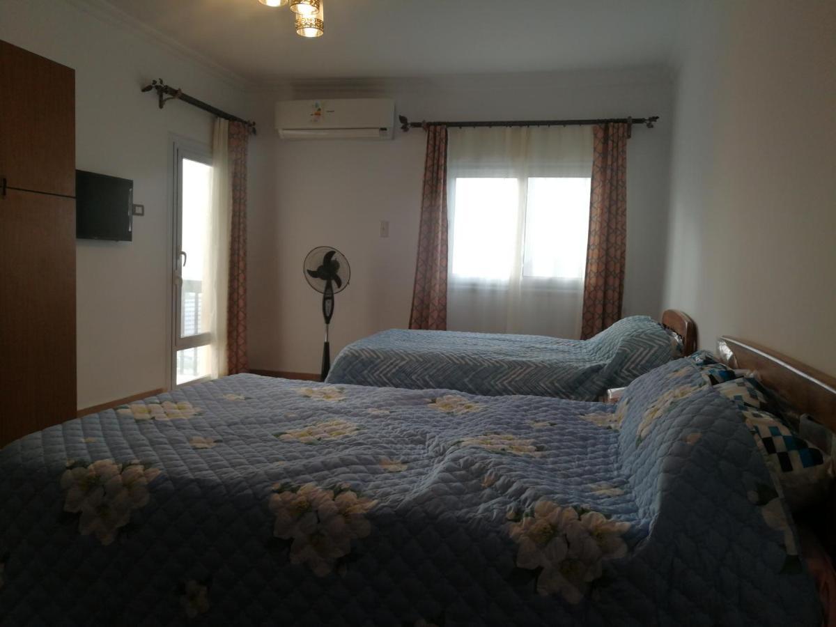 Three Bedrooms Nile View Maadi Apartment Cairo
