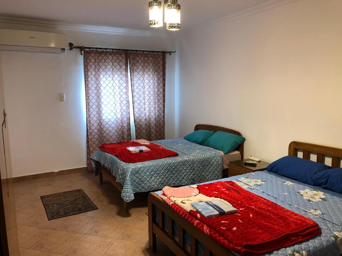 Three Bedrooms Nile View Maadi Apartment *