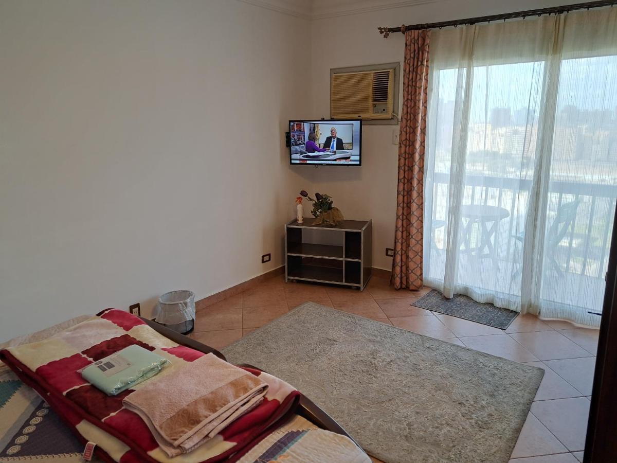 Apartment Three Bedrooms Nile View Maadi