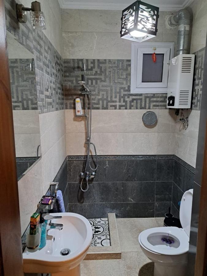 Three Bedrooms Nile View Maadi Apartment Cairo